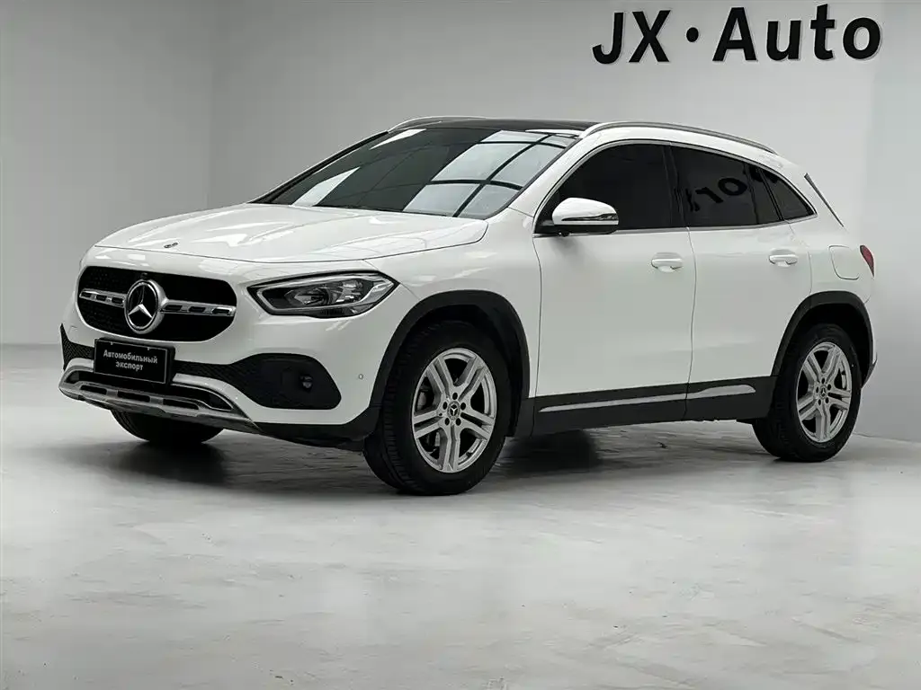 Mercedes-Benz GLA — фото 1