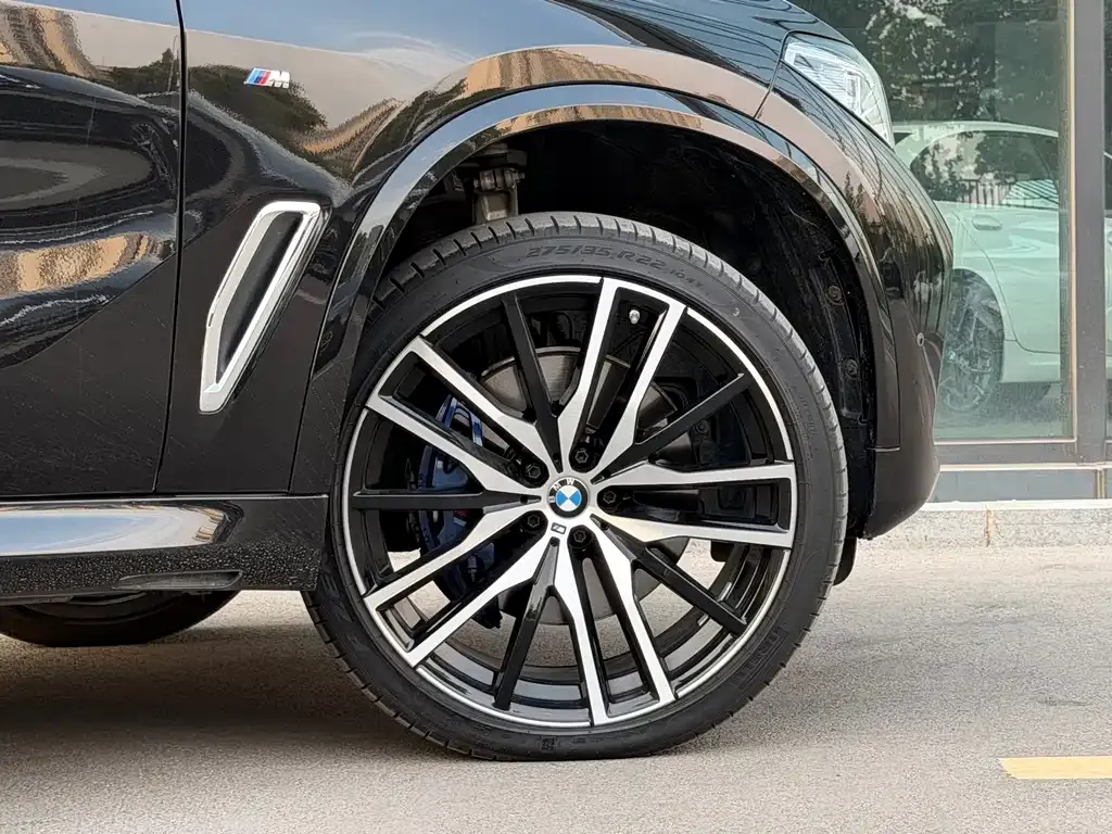 BMW X5 — фото 6