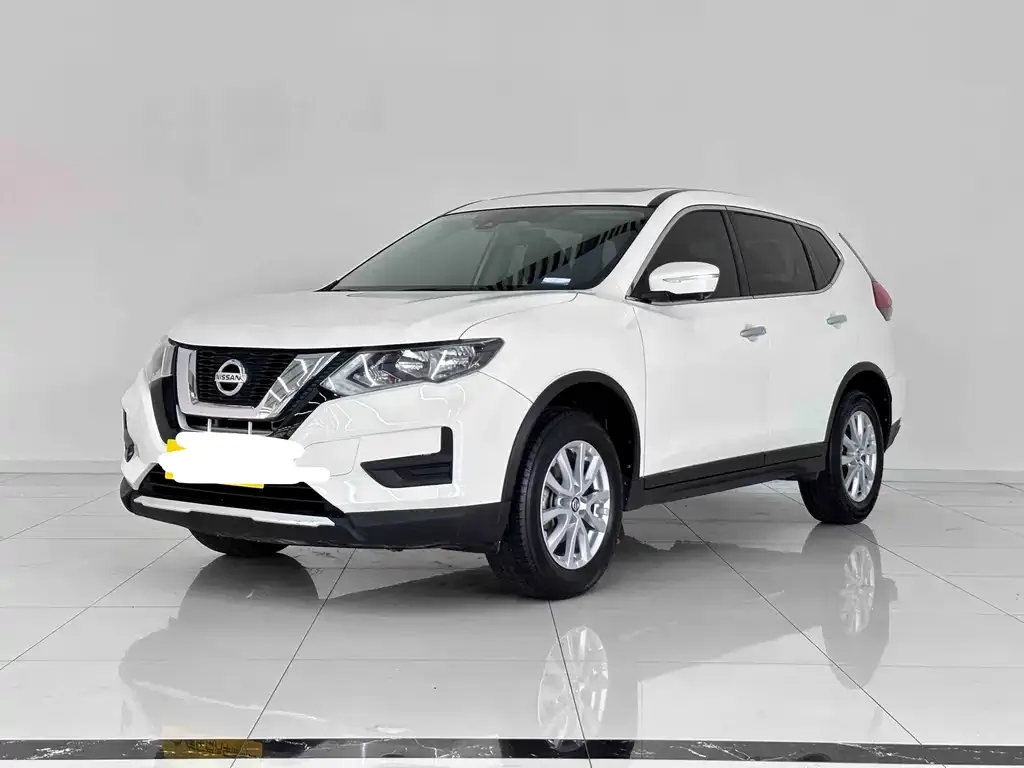 Nissan X-Trail — фото 1