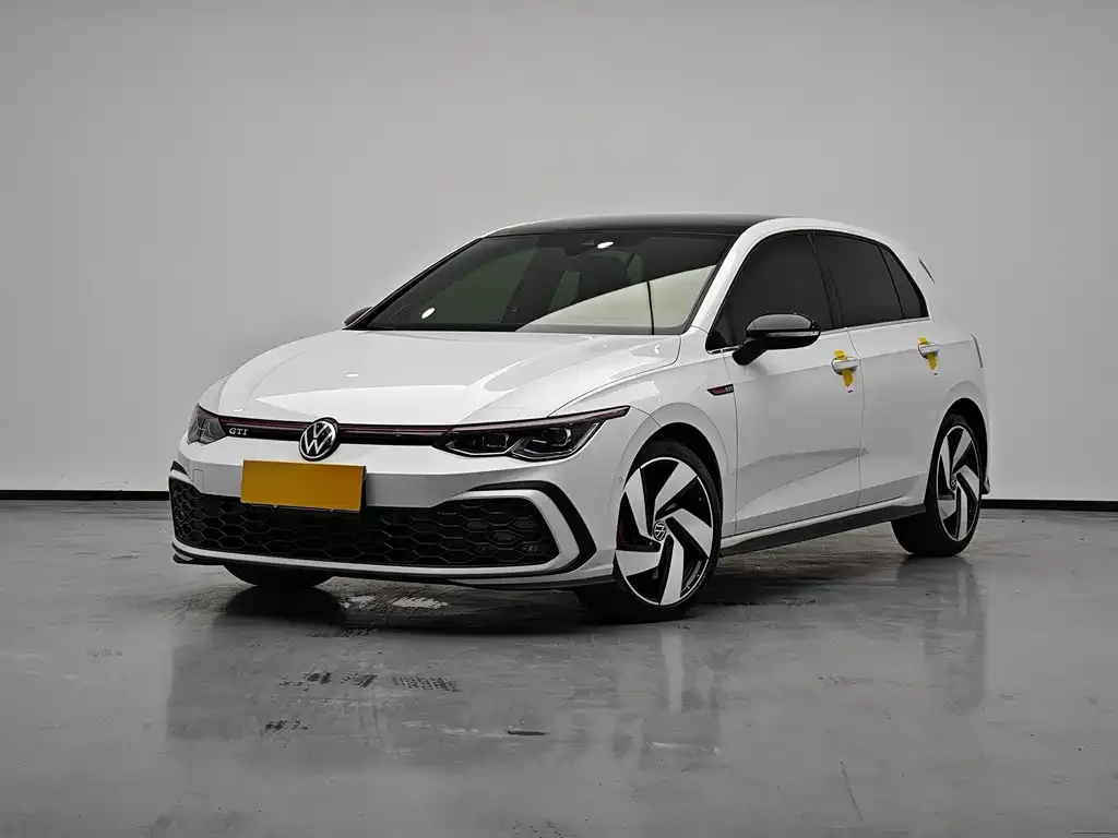 Volkswagen Golf GTI — фото 1