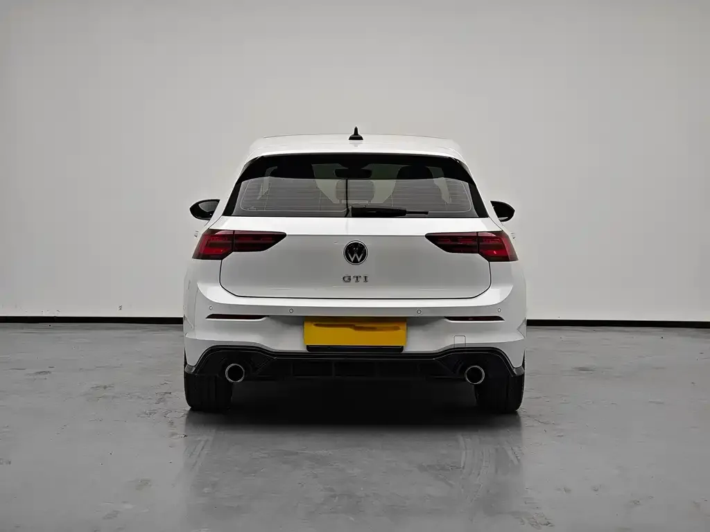 Volkswagen Golf GTI — фото 5