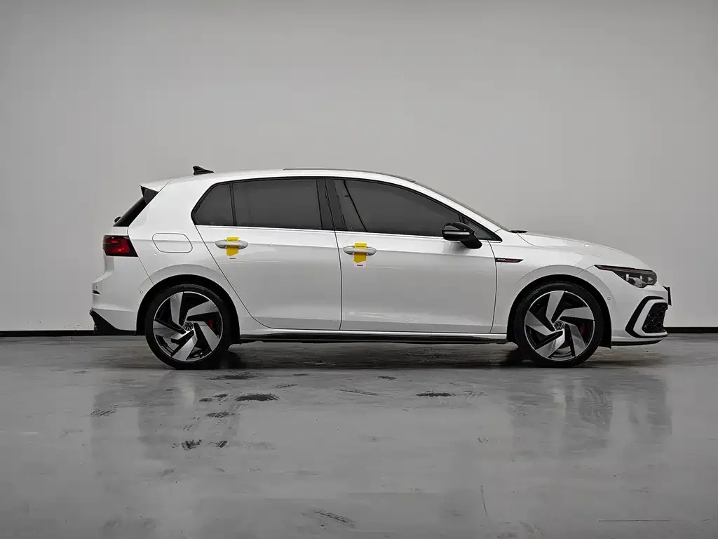 Volkswagen Golf GTI — фото 2