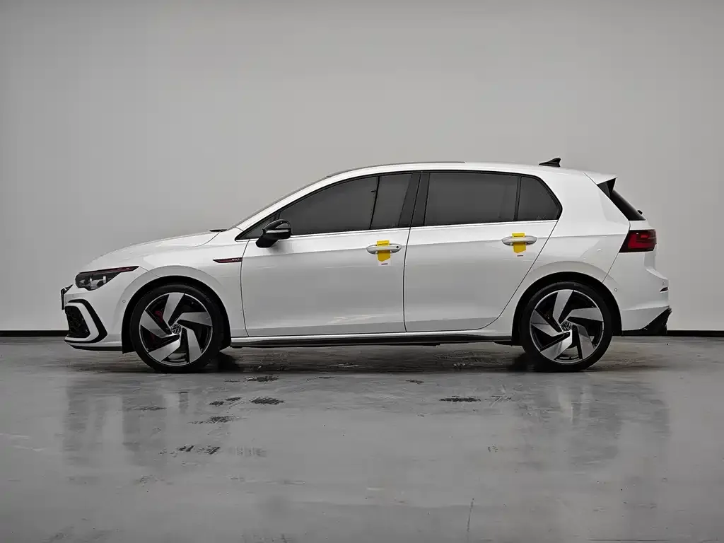 Volkswagen Golf GTI — фото 3