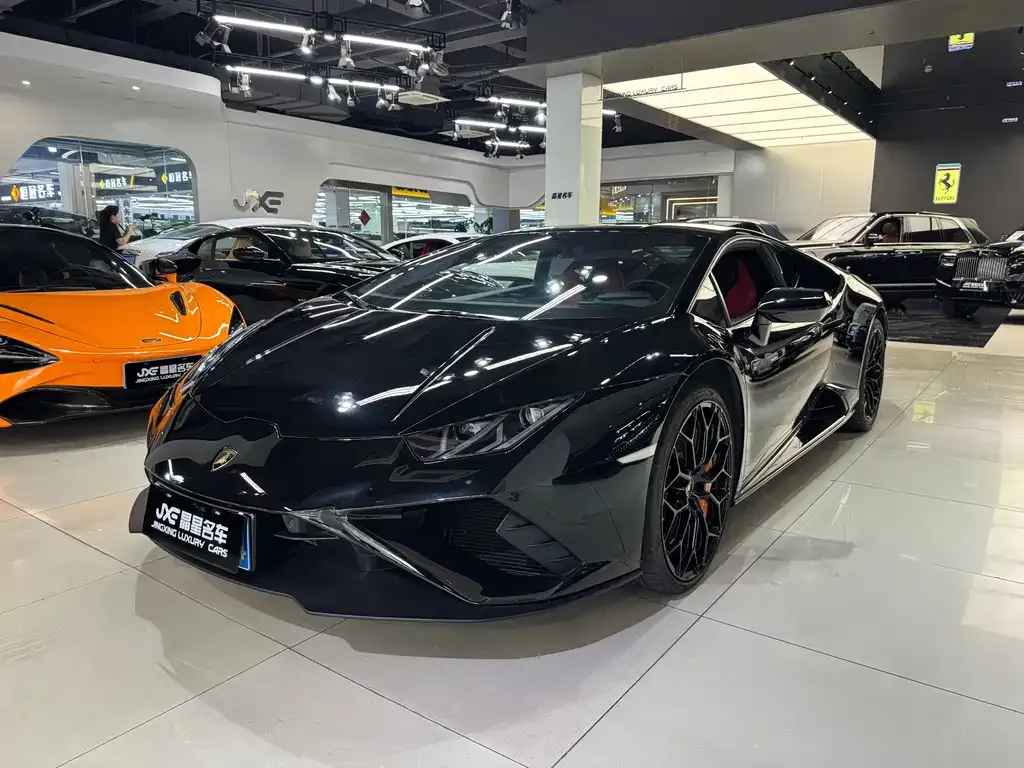 Lamborghini Huracan — фото 1