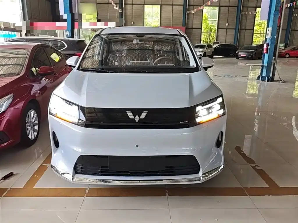 Wuling Starlight 730 New Energy — фото 4