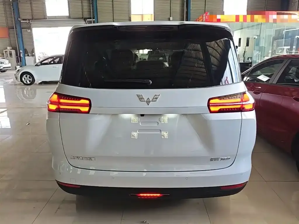 Wuling Starlight 730 New Energy — фото 5