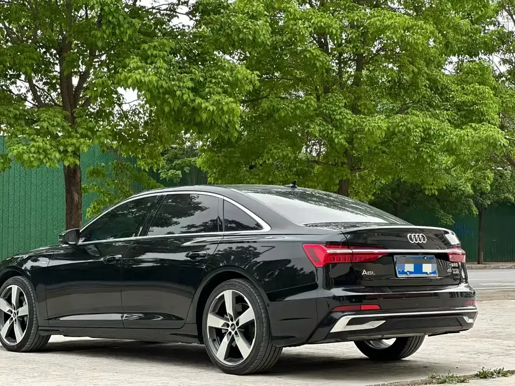 Audi A6L — фото 3
