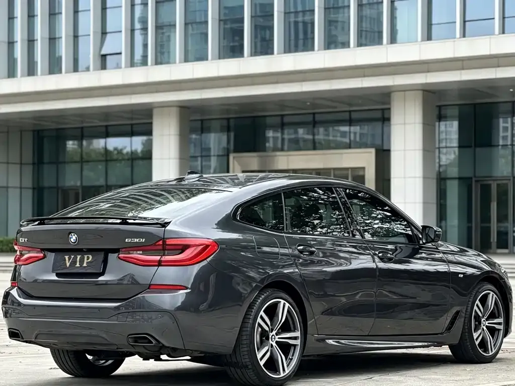 BMW 6 Series GT — фото 9