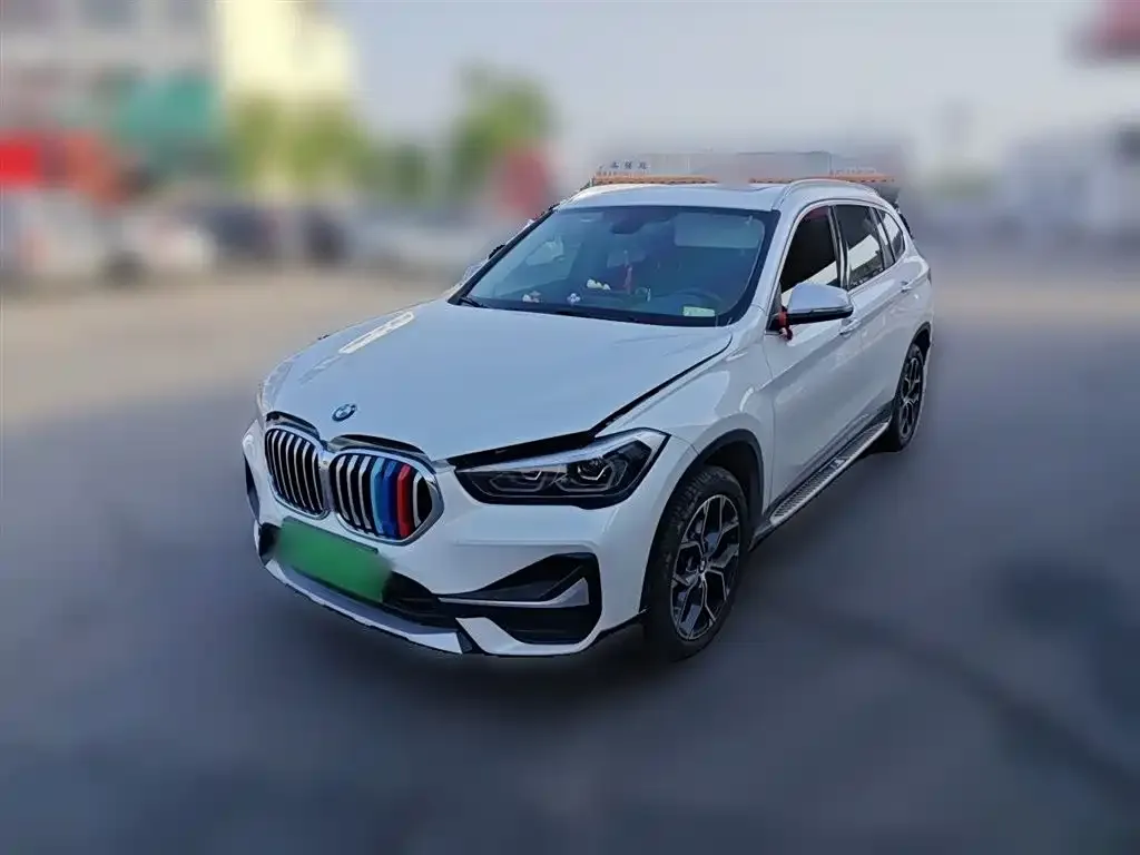 BMW X1 — фото 1