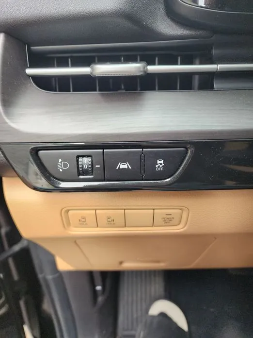 Kia Carnival — фото 3