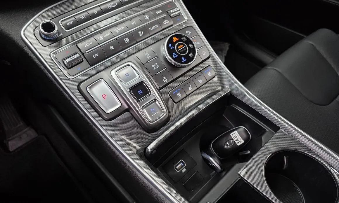 Hyundai Santafe — фото 9