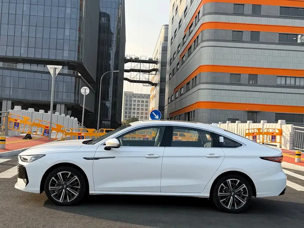 Chery Arrizo 8 PRO — фото 7