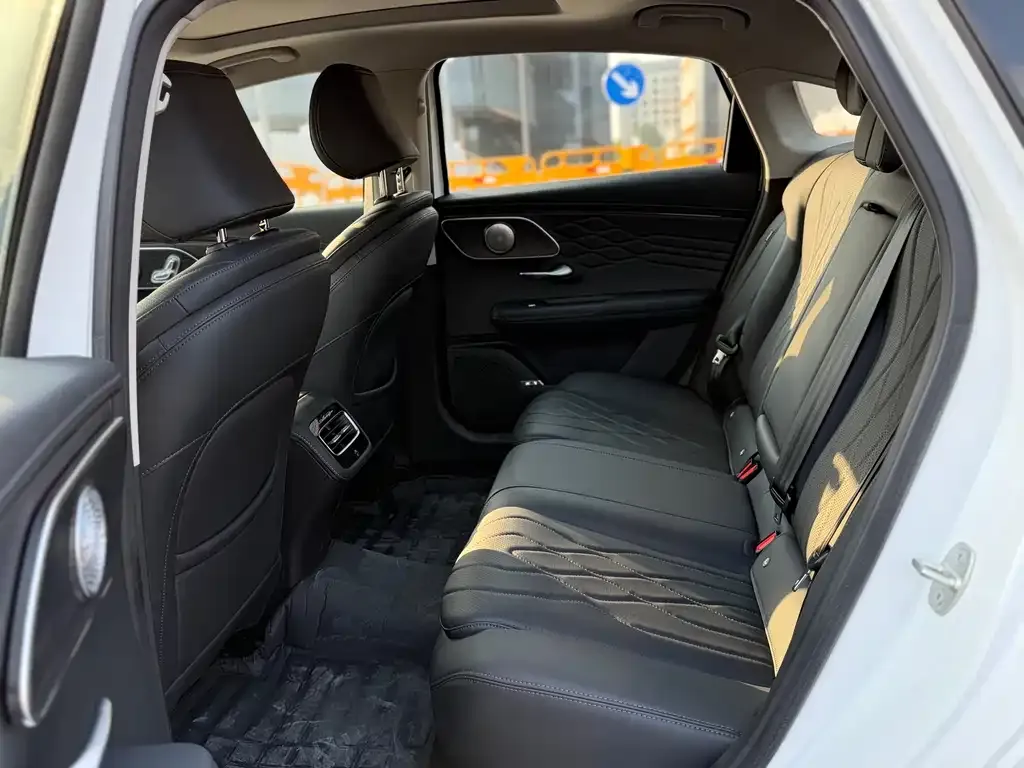 Chery Arrizo 8 PRO — фото 10