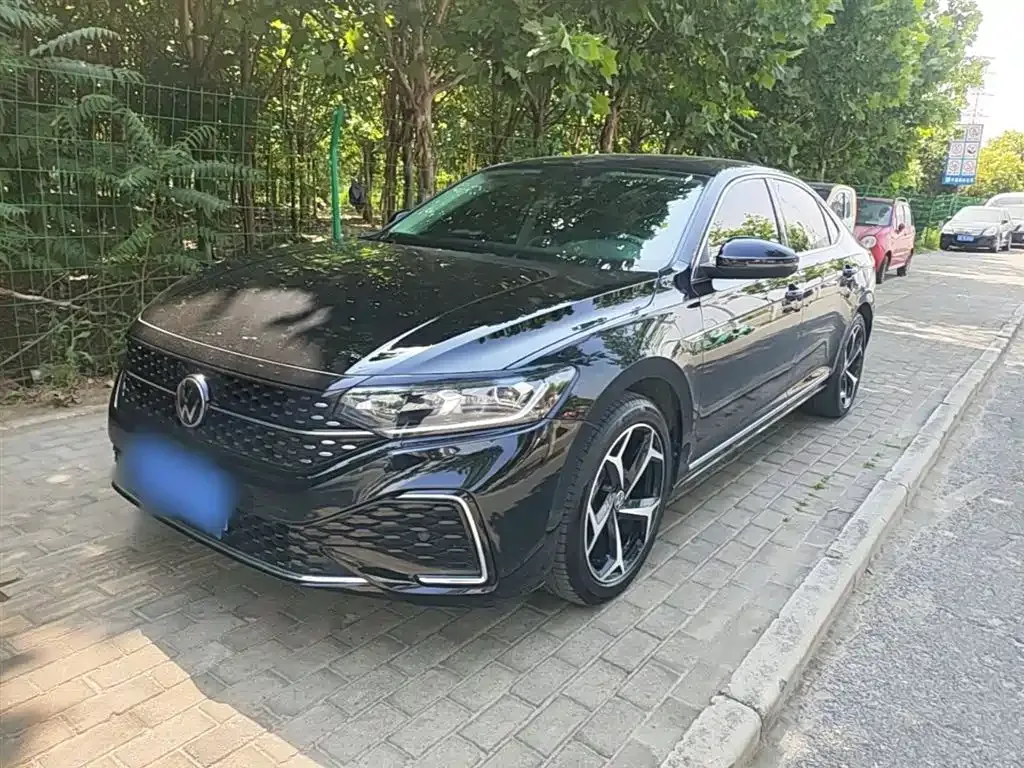 Volkswagen Passat — фото 9