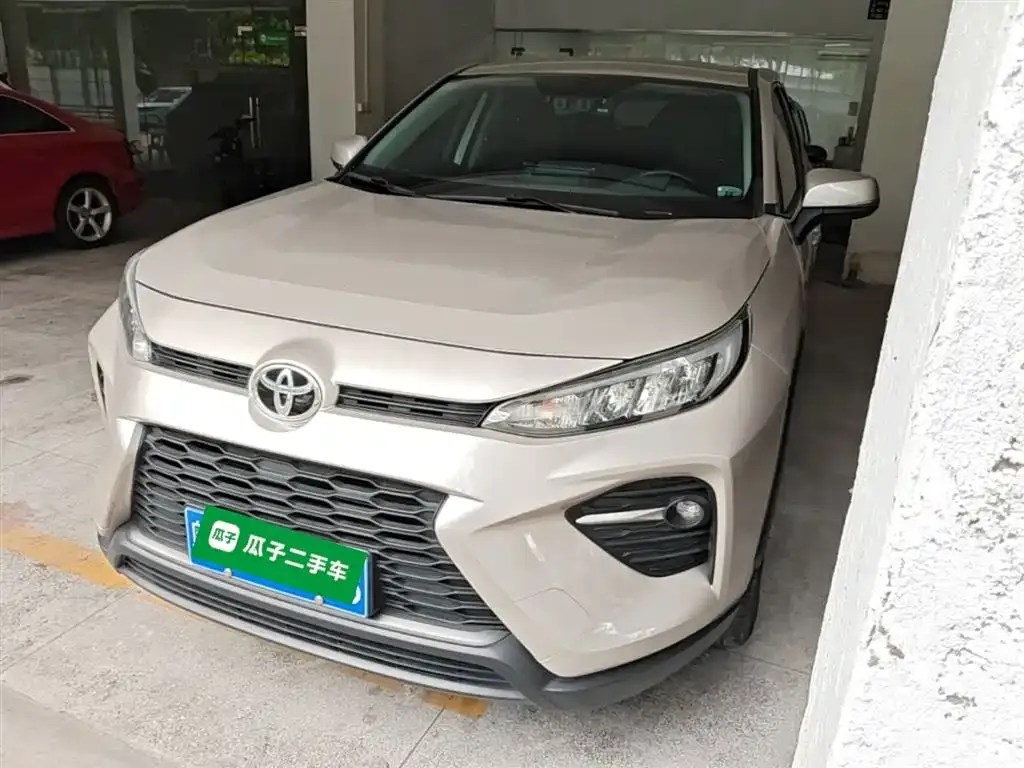Toyota Wildlander — фото 1