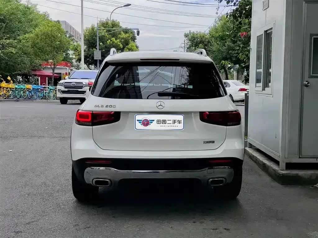 Mercedes-Benz GLB — фото 3