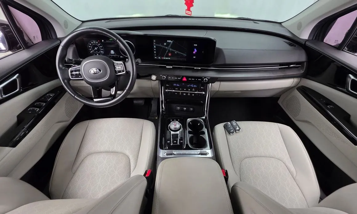 Kia Carnival — фото 10