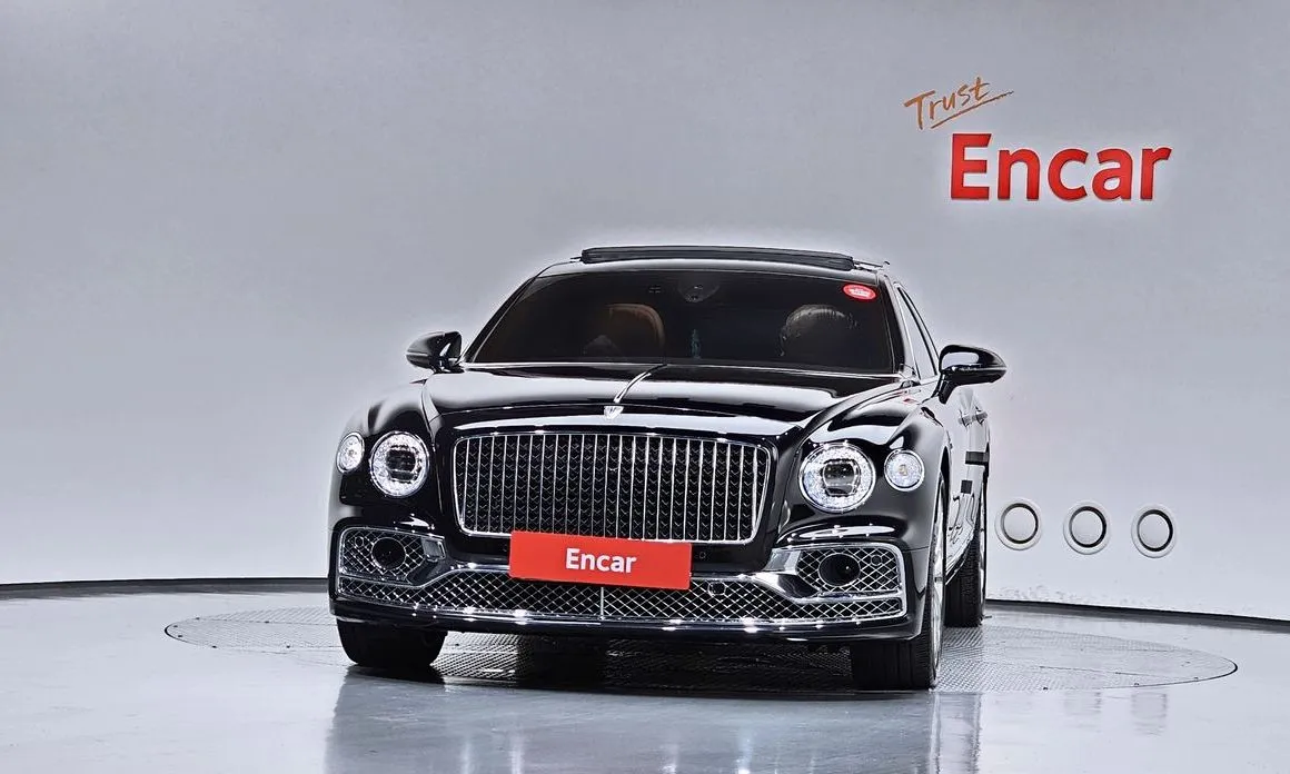 Bentley Flying Spur — фото 6