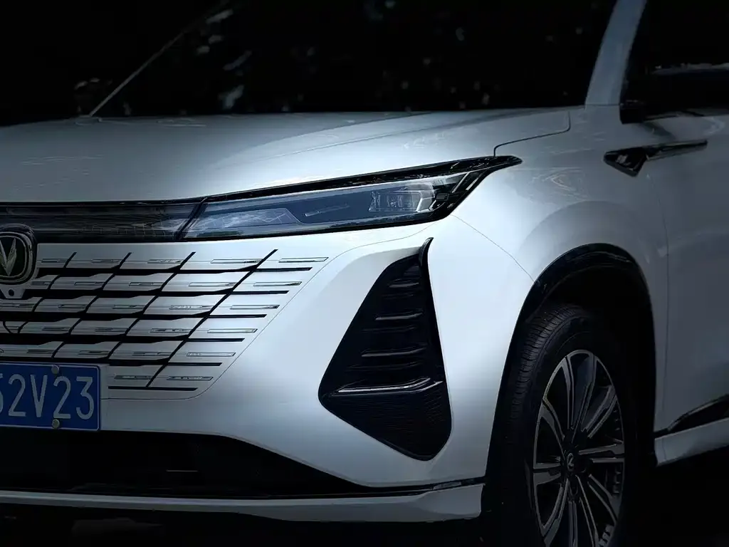 Changan CS75 PLUS — фото 6