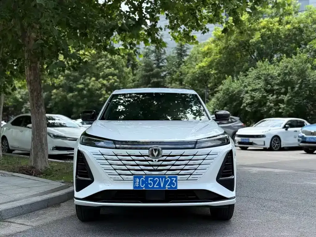 Changan CS75 PLUS — фото 3