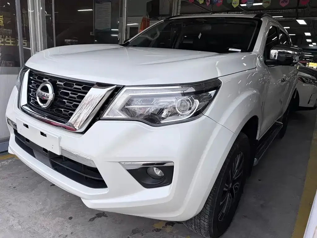 Nissan Terra — фото 1