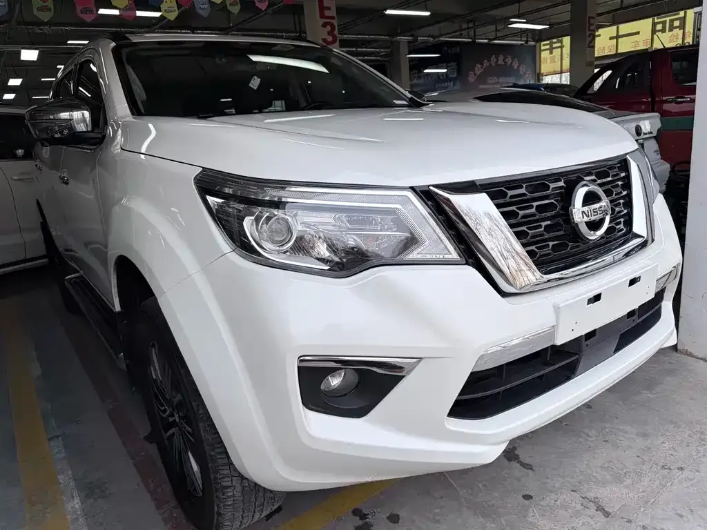 Nissan Terra — фото 10