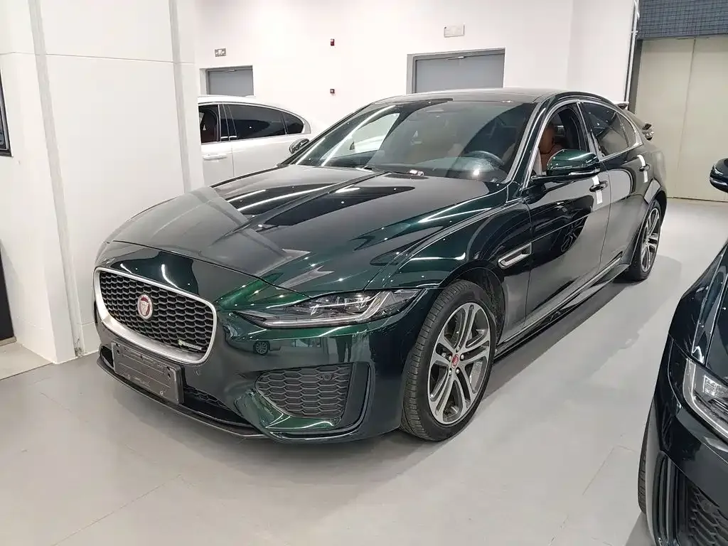 Jaguar XEL — фото 1