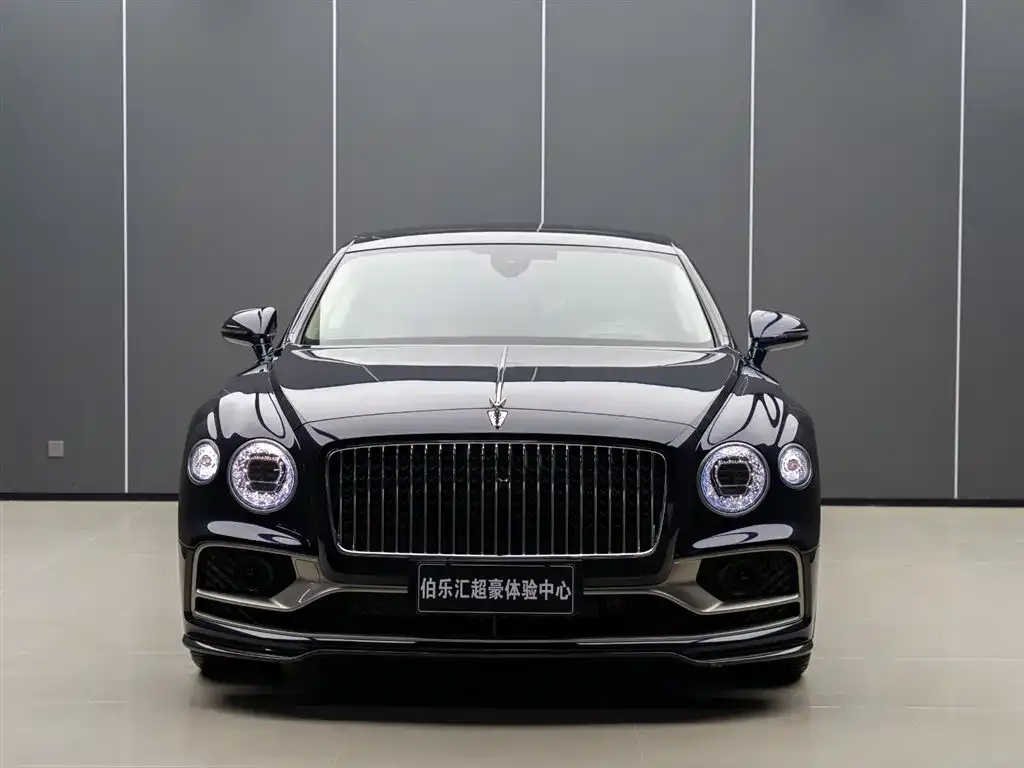 Bentley Flying Spur PHEV — фото 5