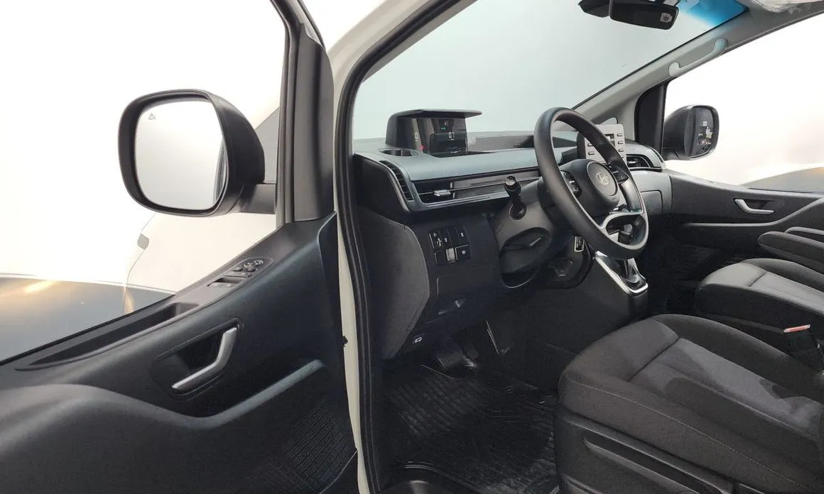 Hyundai Staria — фото 4