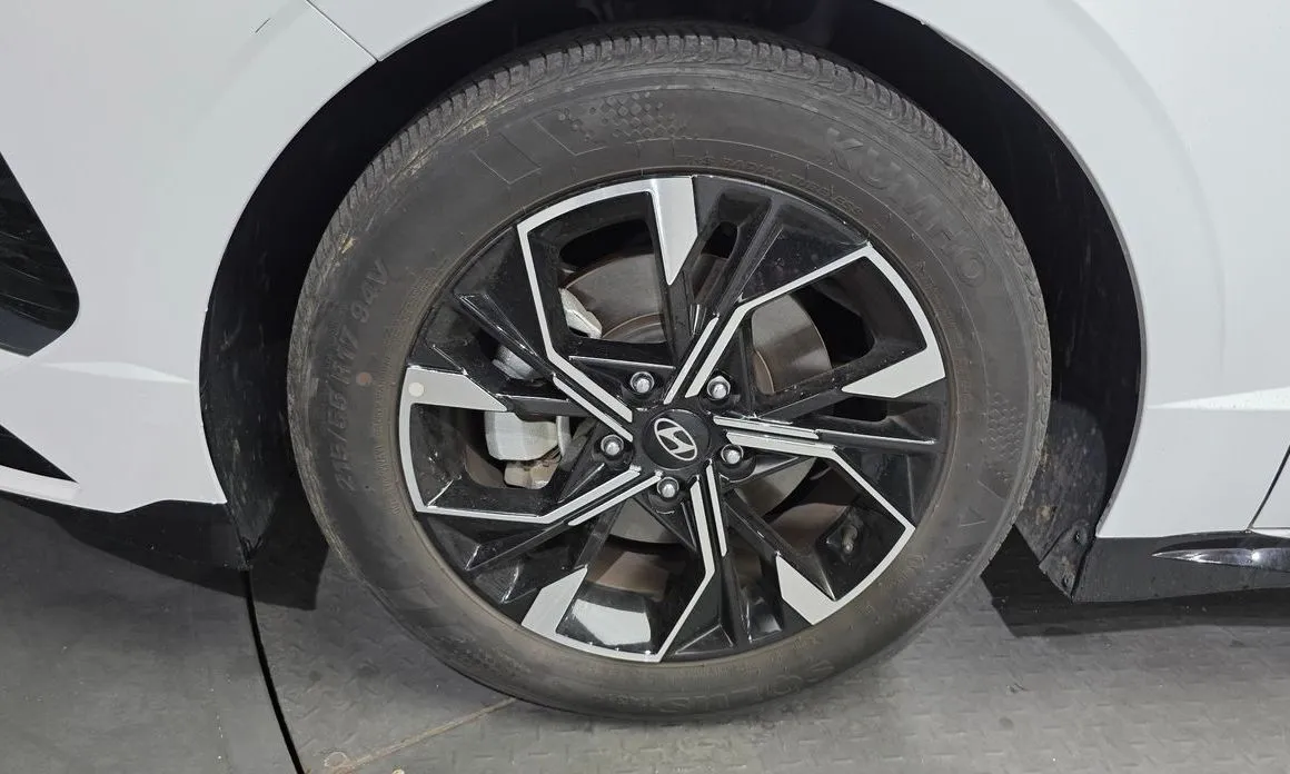 Hyundai Sonata — фото 10