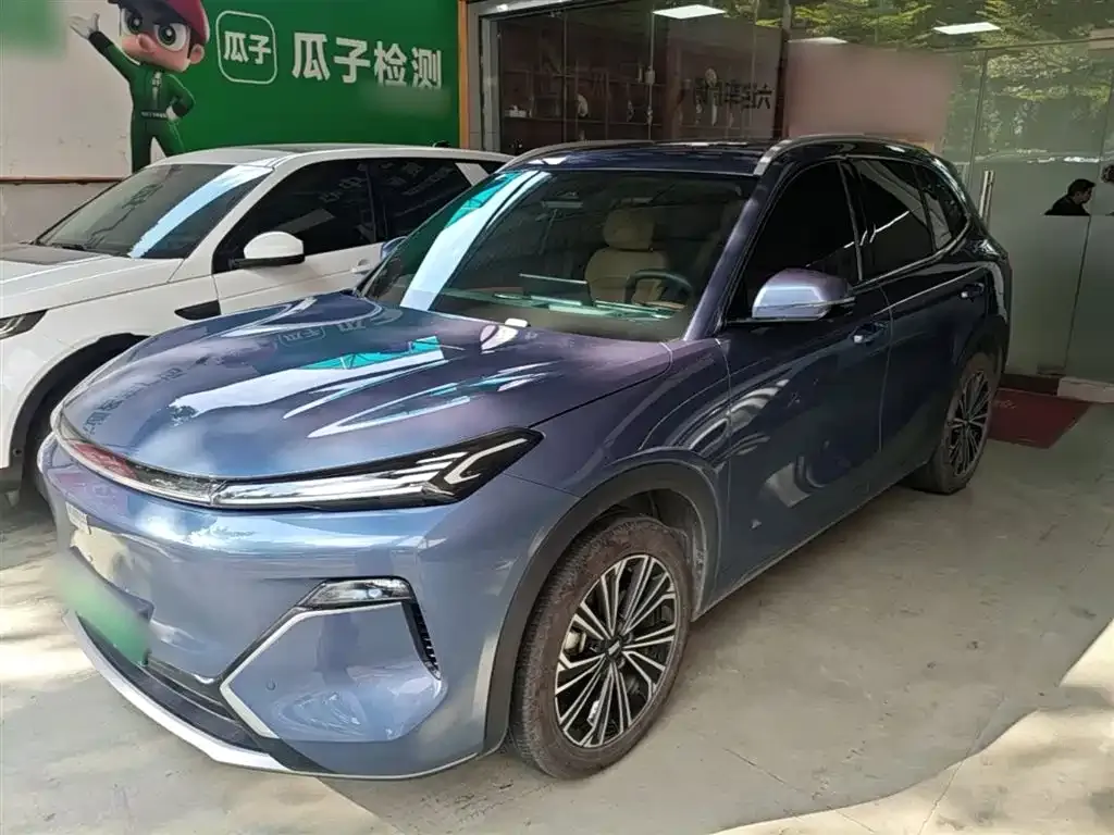 Geely Galaxy Xingjian 7 — фото 1