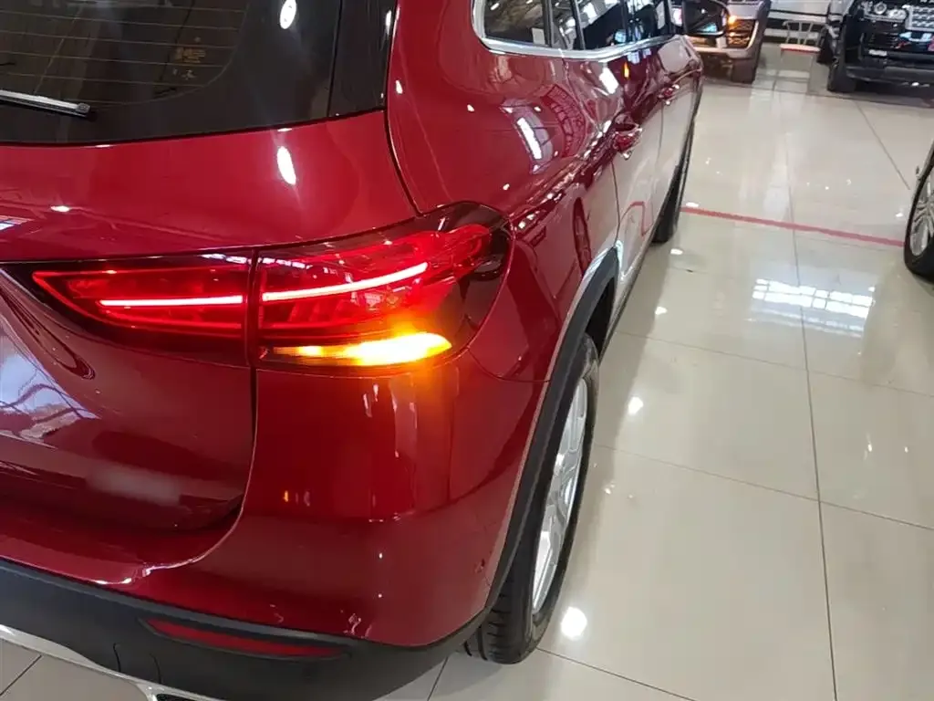 Mercedes-Benz GLA — фото 5