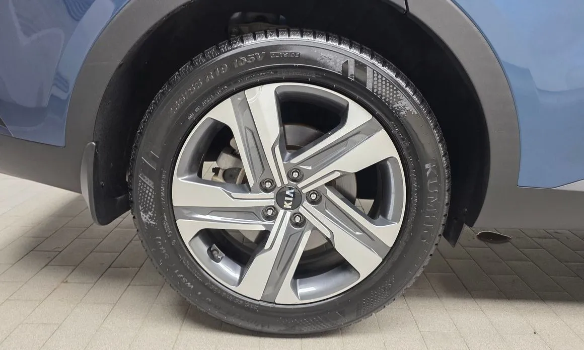 Kia Sorento — фото 6