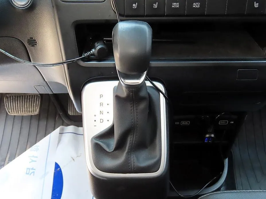 Hyundai Staria — фото 4