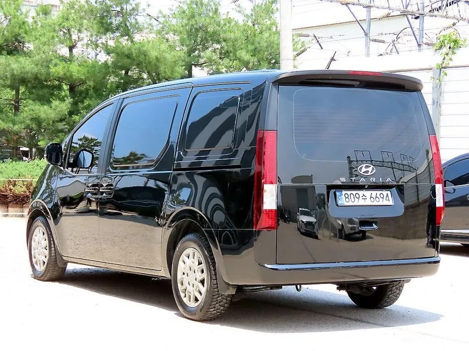 Hyundai Staria — фото 9