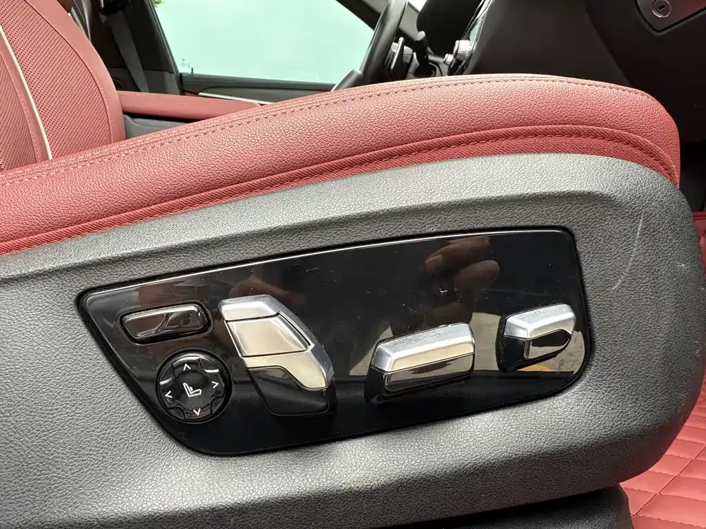 BMW 5 Series — фото 10