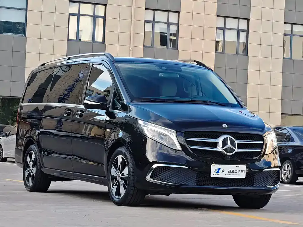 Mercedes-Benz V-Class — фото 5