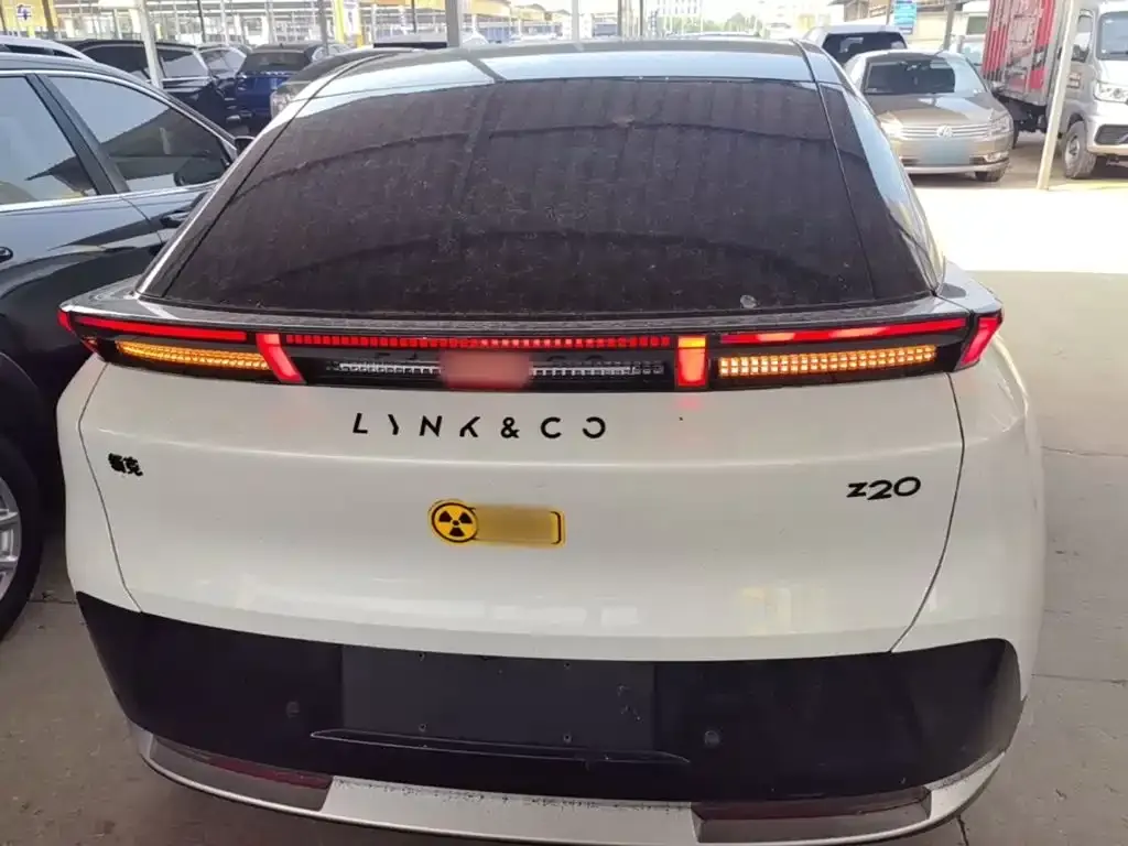 Lynk & Co Z20 — фото 10