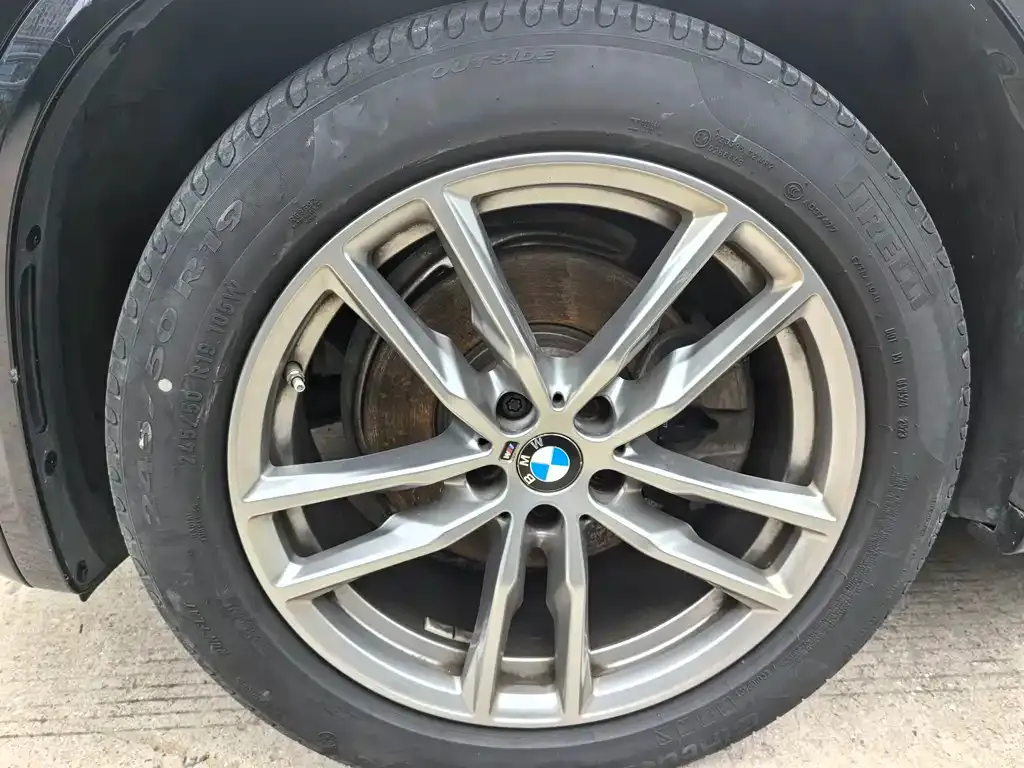 BMW X3 — фото 8