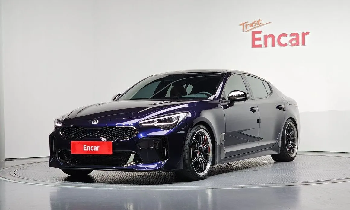 Kia Stinger — фото 1
