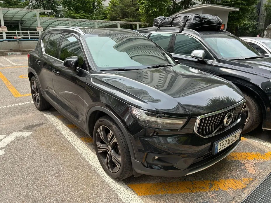 Volvo XC40 — фото 3