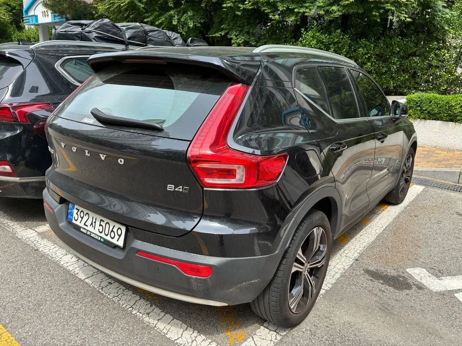 Volvo XC40 — фото 4