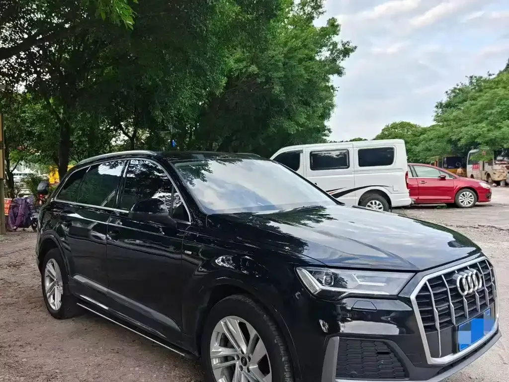 Audi Q7 — фото 2