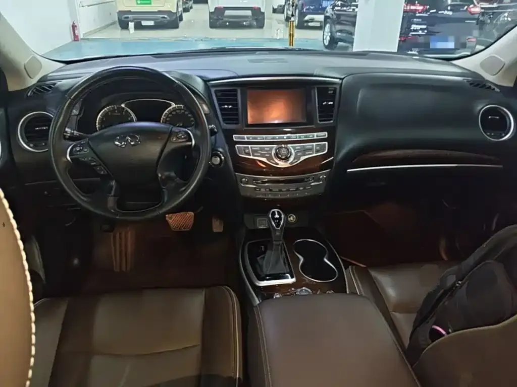 Infiniti QX60 (Import) — фото 2