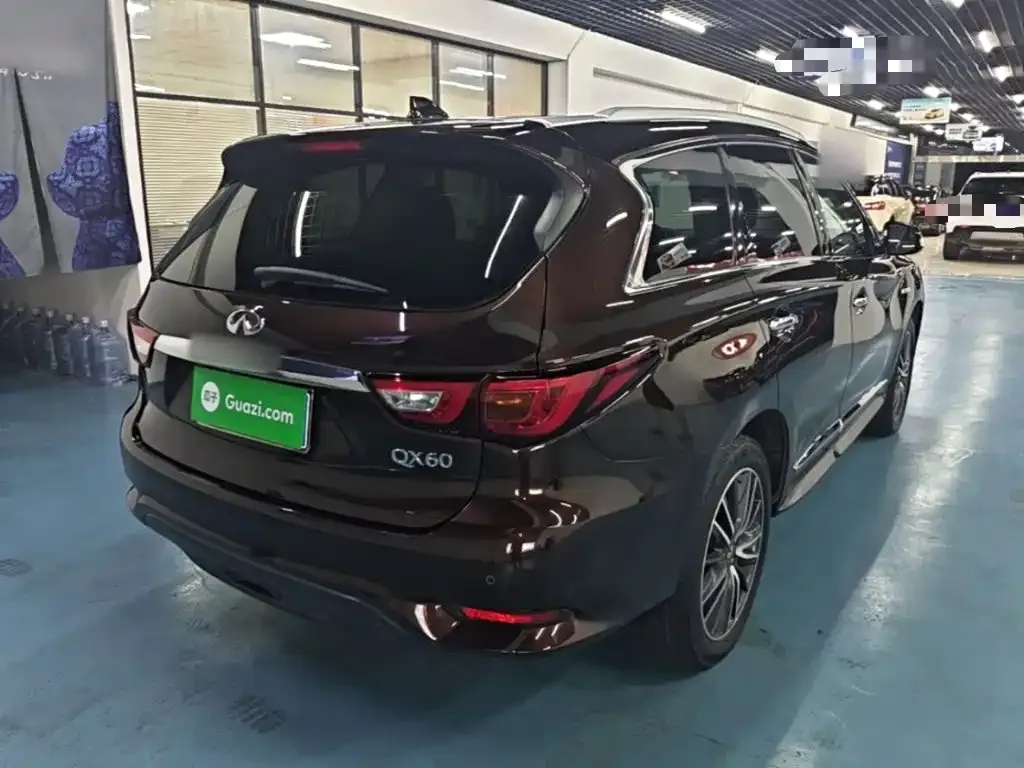 Infiniti QX60 (Import) — фото 10