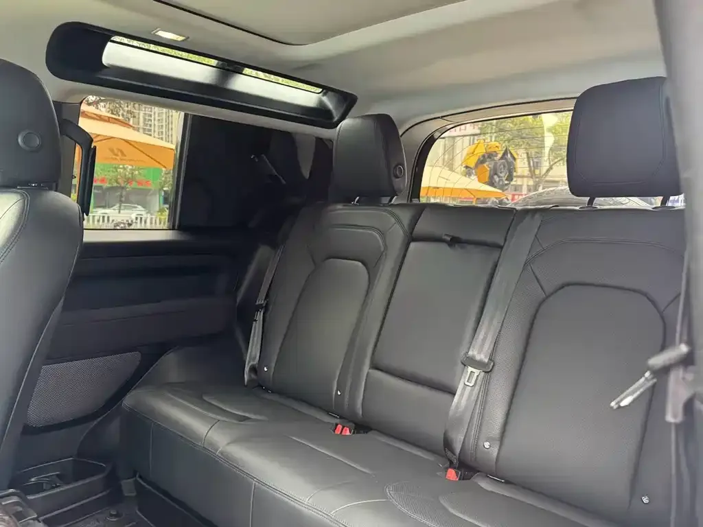 Land Rover Defender — фото 4