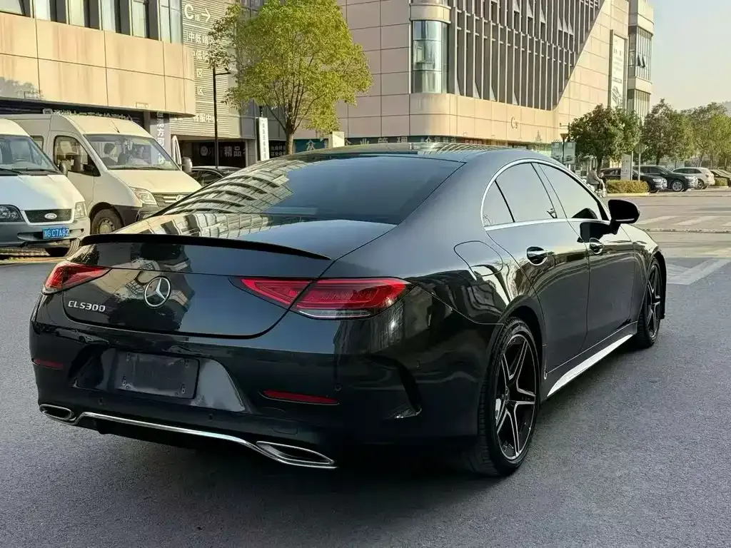 Mercedes-Benz CLS — фото 6