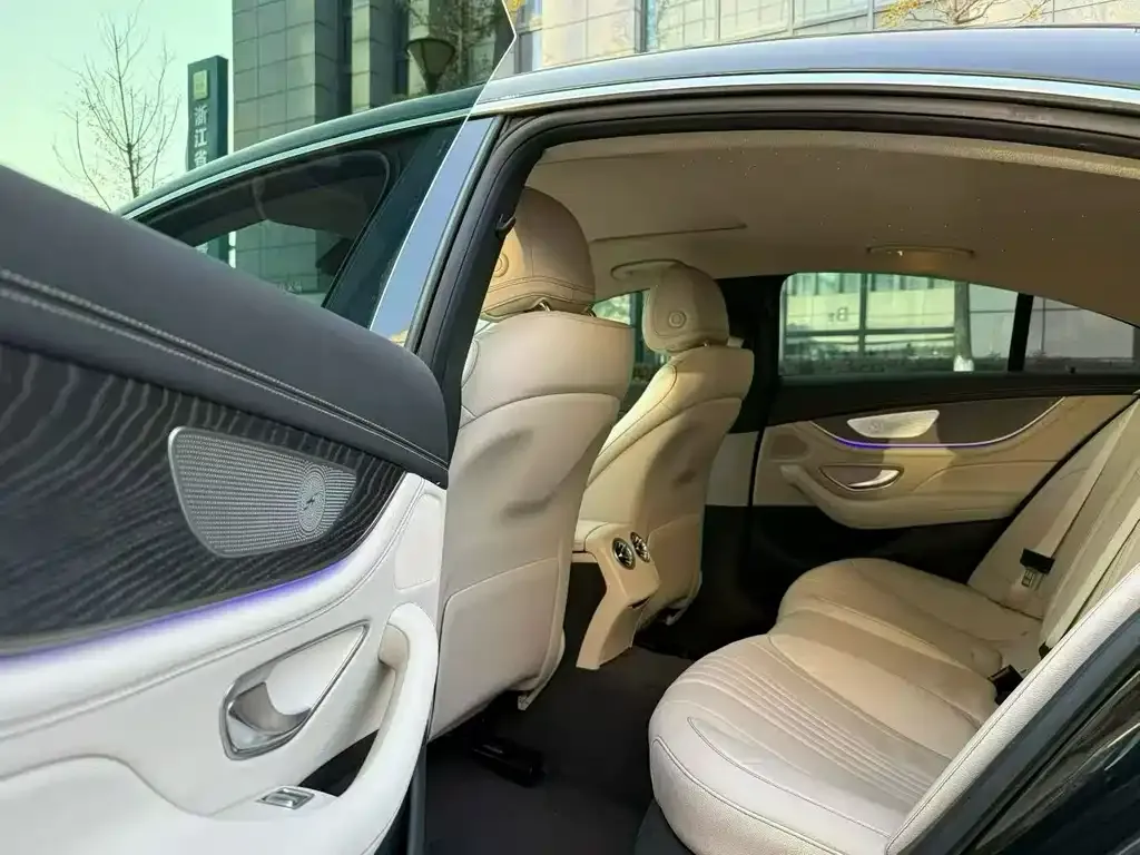 Mercedes-Benz CLS — фото 5