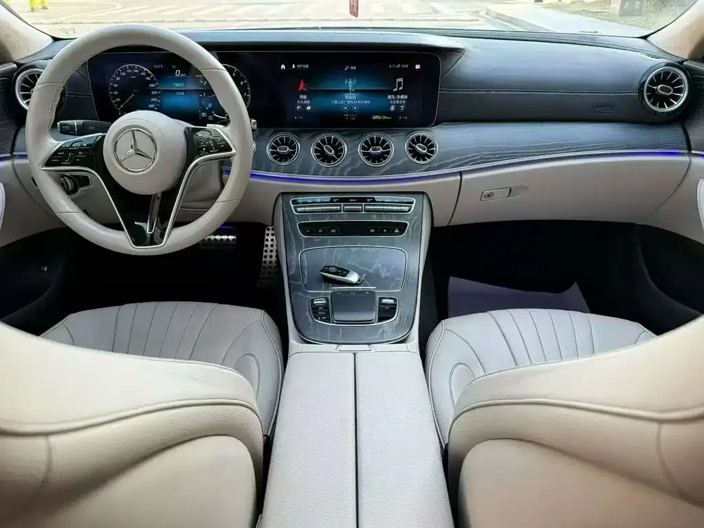 Mercedes-Benz CLS — фото 8