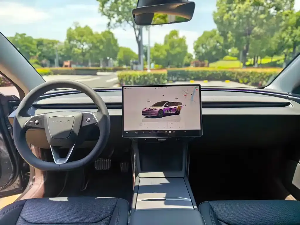 Tesla Model 3 — фото 2